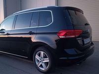 Gebraucht VW Touran Highline 150 PS (110 kW) 2016 Schwarz Van / Kleinbus