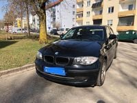 Gebraucht BMW 116 122 PS (89 kW) 2011 Schwarz Kleinwagen