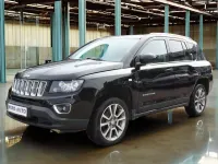 Gebraucht Jeep Compass 163 PS (119 kW) 2014 Schwarz SUV