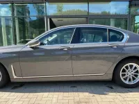 Gebraucht BMW 730 286 PS (210 kW) 2021 Berninagrau bernsteineffekt Limousine