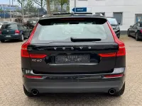 Second-hand Volvo XC60 Momentum 190 CP (139 kW) 2018 Negru SUV