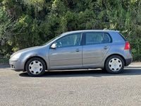 Second-hand VW Golf V 105 CP (77 kW) 2007 Gri Berlinǎ