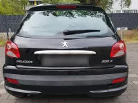 Gebraucht Peugeot 206+ 75 PS (55 kW) 2009 Schwarz Kleinwagen