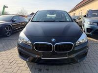 Gebraucht BMW 218 Active Tourer Basis 150 PS (110 kW) 2015 Schwarz Van / Kleinbus
