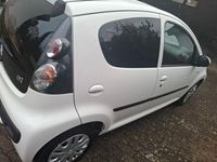 Gebraucht Citroën C1 Tendance 68 PS (50 kW) 2013 Weiß Kleinwagen