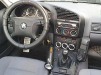 Gebraucht BMW 316 102 PS (75 kW) 1997 Blau Limousine