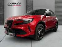 Neu Alfa Romeo Junior Tech Edition 145 PS (106 kW) 2026 Rot SUV