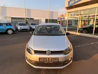 Gebraucht VW Polo Trendline 75 PS (55 kW) 2015 Silber Kleinwagen