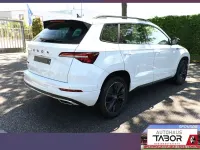 Neu Skoda Karoq 150 PS (110 kW) 2026 Moonweiß perleffekt SUV