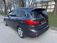 Gebraucht BMW 218 Sport Line 136 PS (100 kW) 2017 Mineralgrau Van / Kleinbus