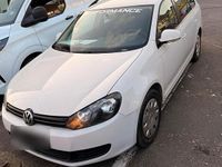 Gebraucht VW Golf VI 105 PS (77 kW) 2010 Weiß Kleinwagen