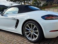 Gebraucht Porsche Boxster 299 PS (219 kW) 2017 Weiß Cabrio