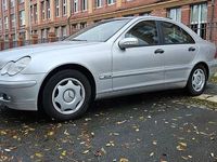 Gebraucht Mercedes C180 Classic 143 PS (105 kW) 2003 Silber Limousine