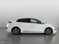 Gebraucht Hyundai Ioniq Premium 141 PS (103 kW) 2021 Weiß Kleinwagen