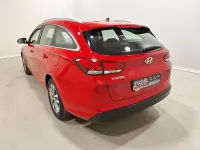 Gebraucht Hyundai i30 Style 120 PS (88 kW) 2018 Rot Kombi