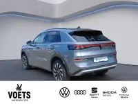 Neu VW T-Roc Life 150 PS (110 kW) 2026 Grau SUV