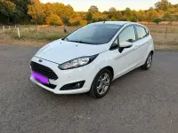 Gebraucht Ford Fiesta 80 PS (58 kW) 2013 Weiß Kleinwagen