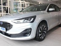 Neu Ford Focus Titanium 125 PS (91 kW) 2025 Silber Limousine