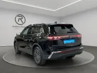 Gebraucht VW Tiguan Elegance 150 PS (110 kW) 2025 Grenadillschwarz metallic (metallic) SUV