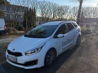 Gebraucht Kia Ceed DREAM-TEAM Edition 101 PS (74 kW) 2017 Weiß Kleinwagen