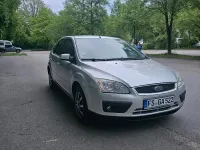 Gebraucht Ford Focus 90 PS (66 kW) 2007 Grau Limousine
