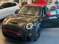 Gebraucht Mini John Cooper Works 231 PS (169 kW) 2023 Grün Kleinwagen