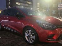 Gebraucht Renault Clio IV LIMITED 130 PS (95 kW) 2018 Rot Limousine