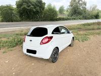 Gebraucht Ford Ka 69 PS (50 kW) 2010 Weiß Kleinwagen