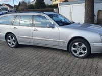 Gebraucht Mercedes E320 Avantgarde 224 PS (164 kW) 2002 Silber Kombi