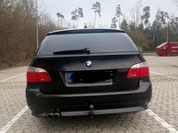 Gebraucht BMW 530 323 PS (237 kW) 2008 Schwarz Kombi