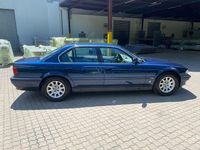 Gebraucht BMW 735 238 PS (175 kW) 1998 Blau Limousine