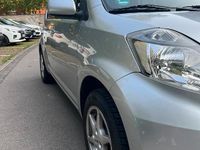Gebraucht Daihatsu Sirion 91 PS (66 kW) 2009 Grau Kleinwagen