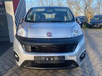 Gebraucht Fiat Qubo Lounge 77 PS (56 kW) 2016 Colore esterno (maestro grau) Van / Kleinbus