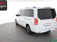 Gebraucht Mercedes V300 237 PS (174 kW) 2024 Bergkristallweiß Van / Kleinbus