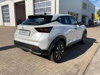 Neu Nissan Juke Acenta 114 PS (83 kW) 2025 Solid white SUV