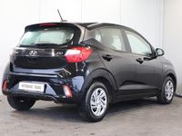 Gebraucht Hyundai i10 Select 67 PS (49 kW) 2023 Schwarz Kleinwagen