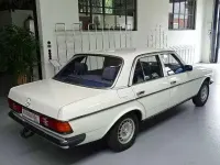 Gebraucht Mercedes 200 109 PS (80 kW) 1981 Weiß Limousine