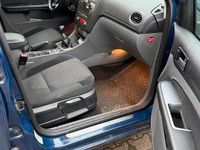 Gebraucht Ford Focus 140 PS (102 kW) 2010 Blau Kombi