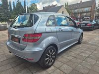 Gebraucht Mercedes B170 116 PS (85 kW) 2009 Blau Van / Kleinbus