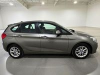 Gebraucht BMW 218 Basis 150 PS (110 kW) 2015 Silber Kombi