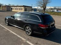 Gebraucht Mercedes E220 170 PS (125 kW) 2015 Schwarz Kombi
