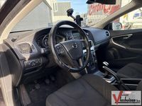 Gebraucht Volvo V40 120 PS (88 kW) 2018 Schwarz Limousine