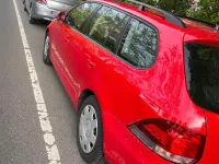 Gebraucht VW Golf VI 88 PS (64 kW) 2011 Rot Kleinwagen