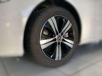 Gebraucht Mercedes C300e Avantgarde 197 PS (144 kW) 2024 Weiß Limousine