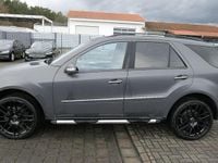 Gebraucht Mercedes ML350 272 PS (200 kW) 2006 Schwarz SUV
