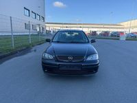 Gebraucht Opel Astra 103 PS (75 kW) 2004 Schwarz Limousine