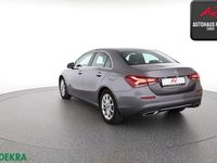 Gebraucht Mercedes A200 Progressive 150 PS (110 kW) 2021 Mountaingrau Limousine