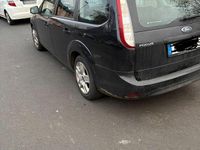 Gebraucht Ford Focus 101 PS (74 kW) 2009 Schwarz Kombi