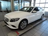 Gebraucht Mercedes C220 Avantgarde 194 PS (142 kW) 2019 Weiß Limousine