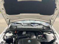 Gebraucht BMW 318 Exclusive 143 PS (105 kW) 2012 Coupé